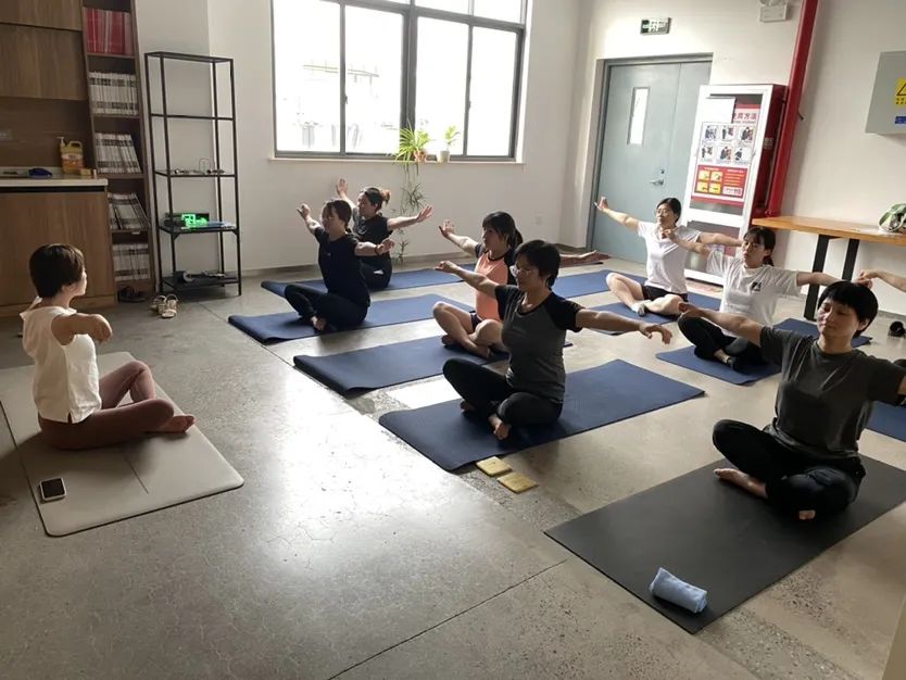 夏日炎炎， 中泰“瑜”你攜手同行